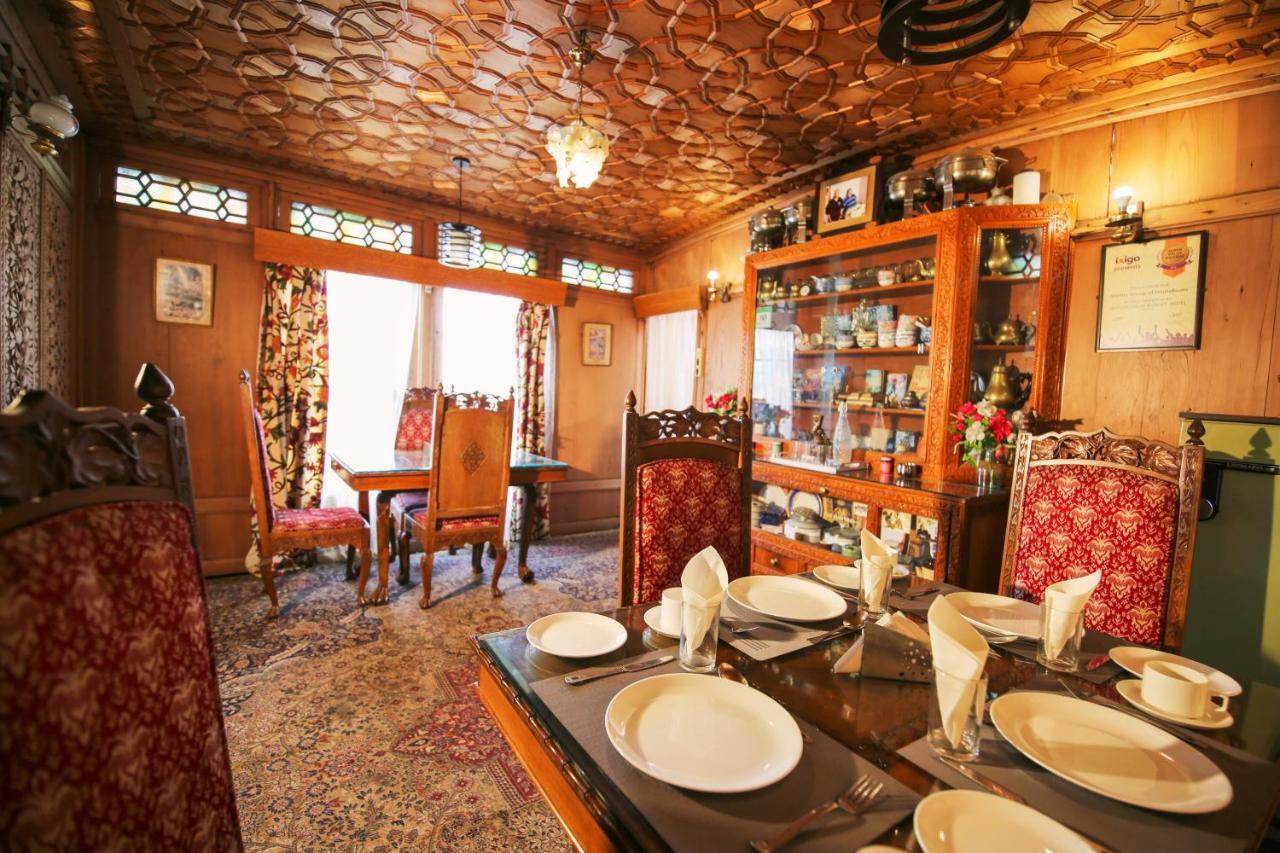 Srīnagar The Shelter Group Of Houseboats & Tour Organiser מראה חיצוני תמונה