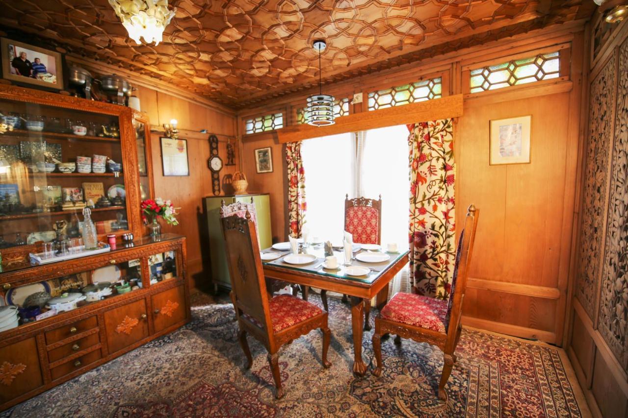 Srīnagar The Shelter Group Of Houseboats & Tour Organiser מראה חיצוני תמונה