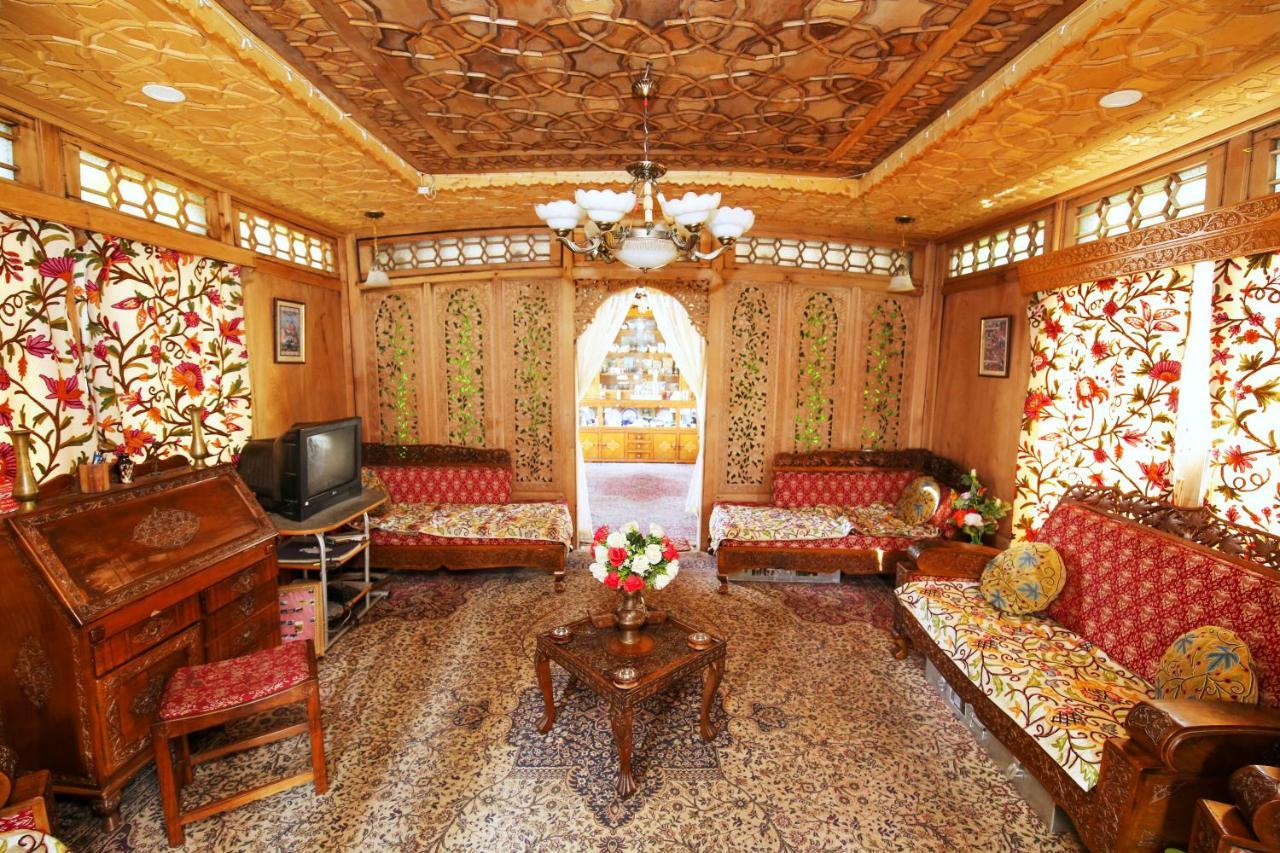 Srīnagar The Shelter Group Of Houseboats & Tour Organiser מראה חיצוני תמונה