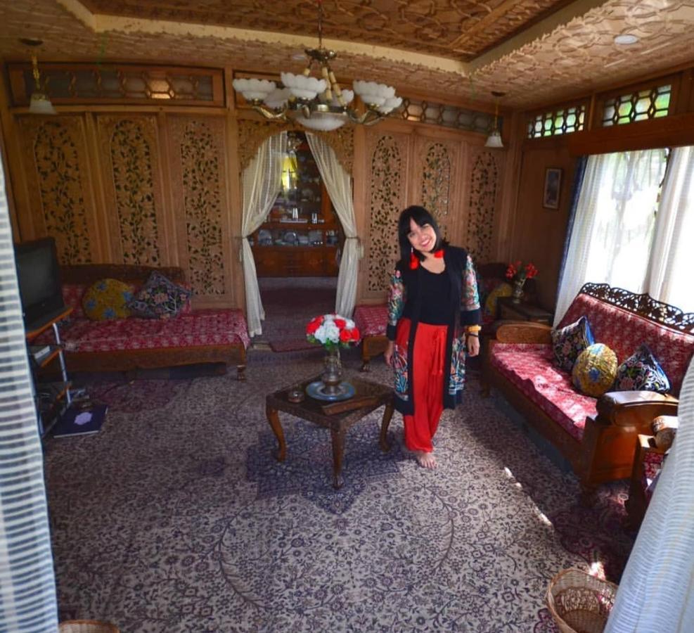 Srīnagar The Shelter Group Of Houseboats & Tour Organiser מראה חיצוני תמונה